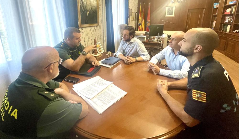 Imagen Policía Local y Guardia Civil intensifican estas fechas la vigilancia y seguridad en Monzón