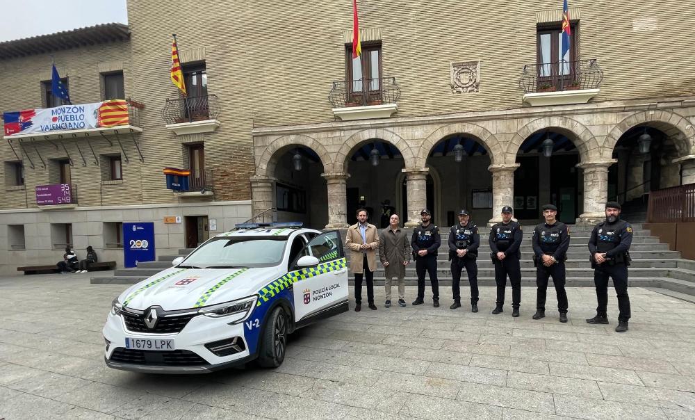 Imagen Cuatro policías locales de Monzón se suman al operativo aragonés en Valencia