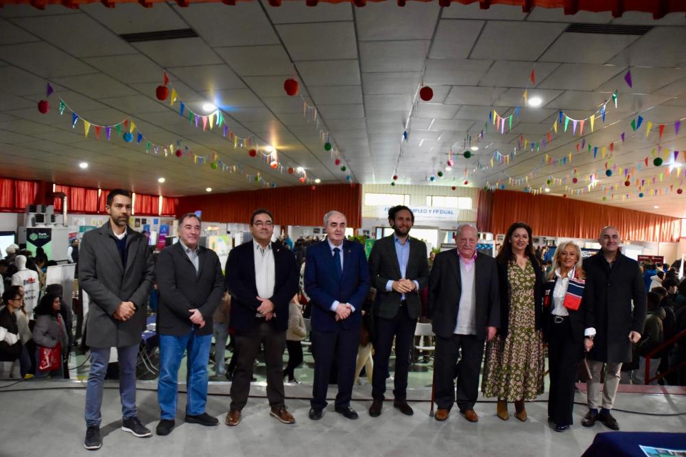 Imagen II Salón de Educación, Empleo, Empresas y FP Dual en Monzón reúne a más de 60 empresas