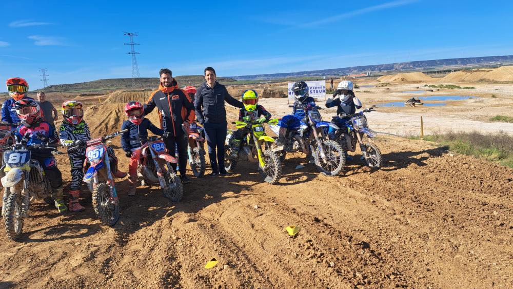 Imagen Pilotos del sur de Europa preparan la temporada en el circuito de motocross de Monzón