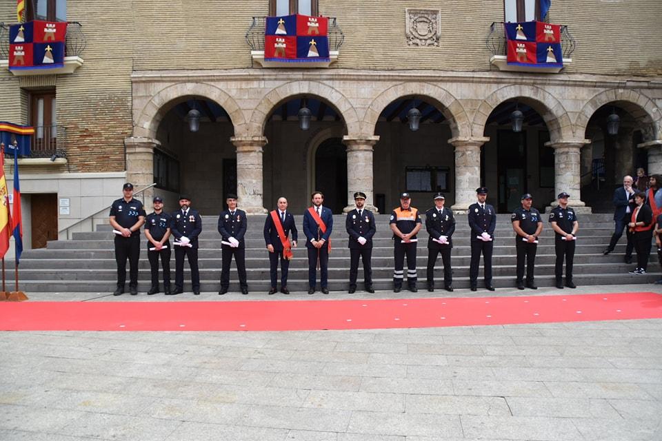 Imagen El Ayuntamiento de Monzón aprueba las condecoraciones, honores y distinciones de la Policía Local de 2025