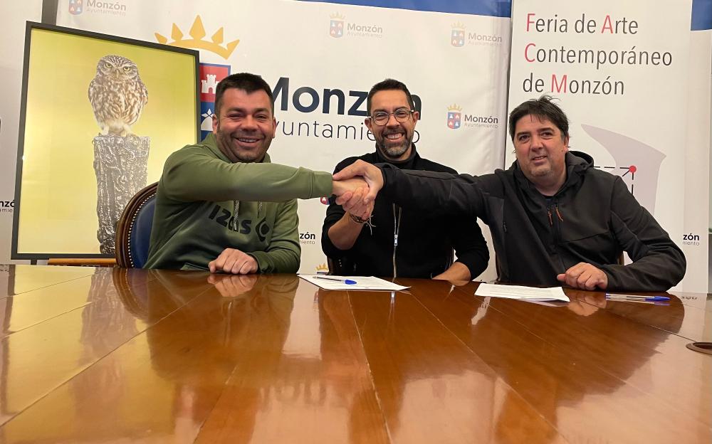 Imagen El Ayuntamiento de Monzón colabora en el proyecto ‘El Árbol de la Vida’ de Blas Garreta, Isabel Garreta y Javier Pintiel