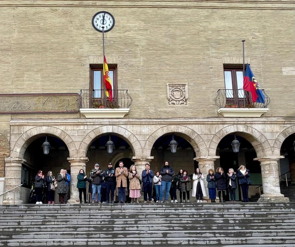 Imagen Minuto de silencio por el accidente ferroviario de Adamuz