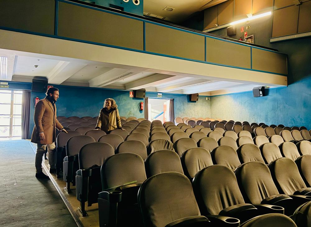 Imagen El Ayuntamiento de Monzón licita la renovación de las butacas del Cine Victoria