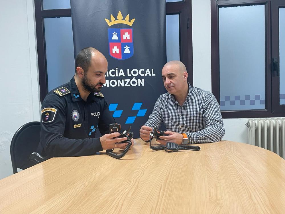 Imagen La Policía Local de Monzón es la primera de Aragón en incorporarse a la red de comunicaciones digitales de emergencia