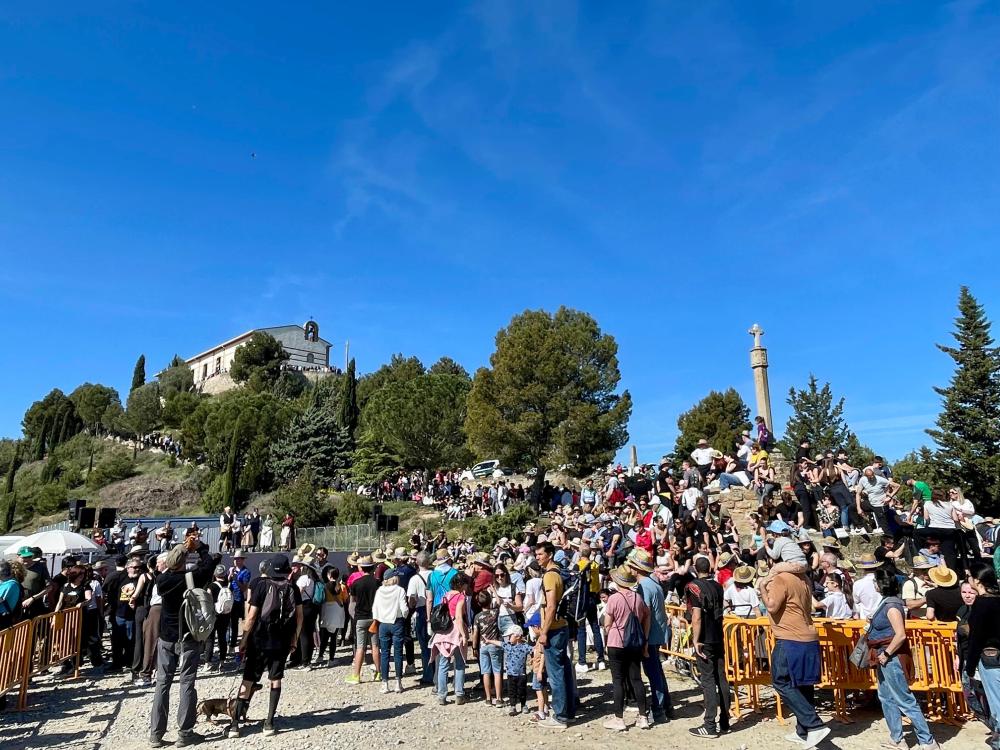 Imagen Monzón disfruta de uno de los días de la Alegría más multitudinarios de los últimos años