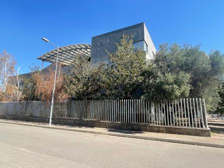 Imagen El Ayuntamiento de Monzón subasta la antigua nave de Meflur en más de...