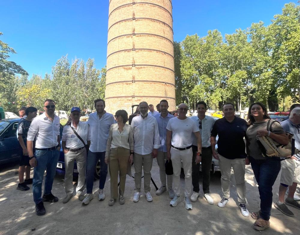 Imagen La mayoría de edad de la concentración de vehículos clásicos de Monzón la consolidan como la más numerosa de Aragón