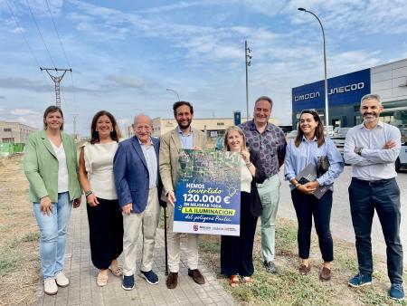 Imagen Invertidos 120.000€ en el suministro de luminarias del polígono Paúles...